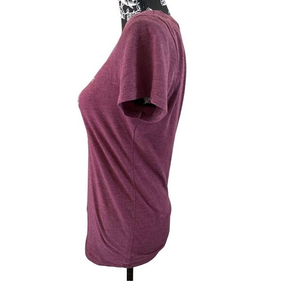 Bella + Canvas Dinosaur T Shirt I Don’t Feel Extinct - Picture 3 of 10